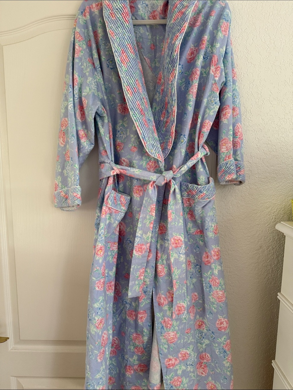 Lana of Salzburg Nantucket Rose Flannel Wrap Robe